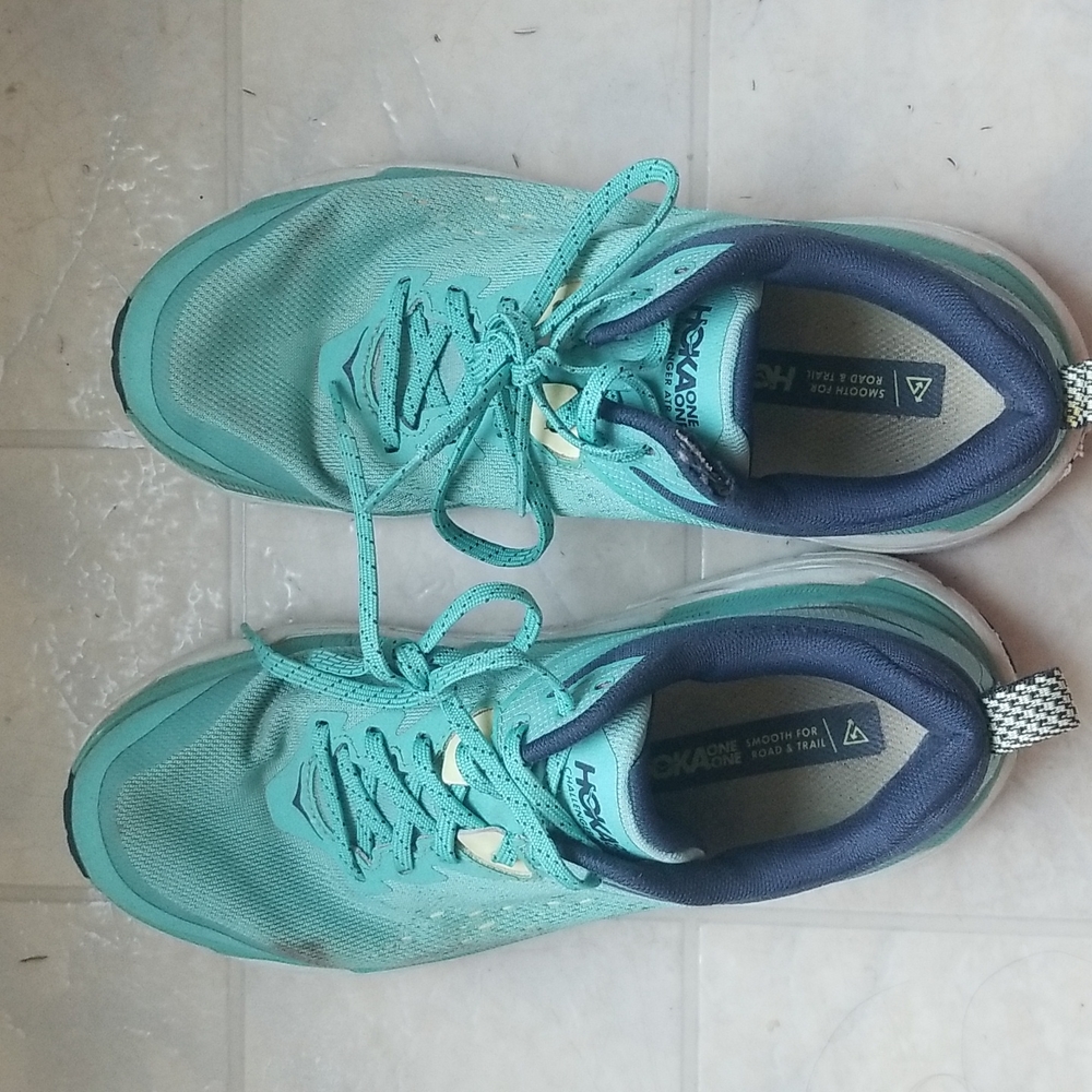 Hoka ATX Challenger 6